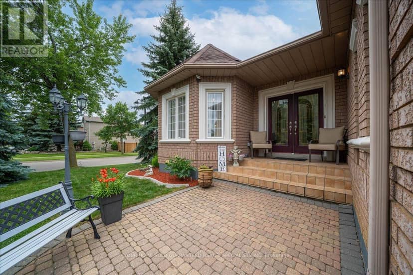 682 Vaughan Mills Road — photo 2 of 34