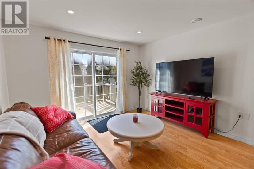 3 17 Heatherway Drive, Cornwall, photo 3