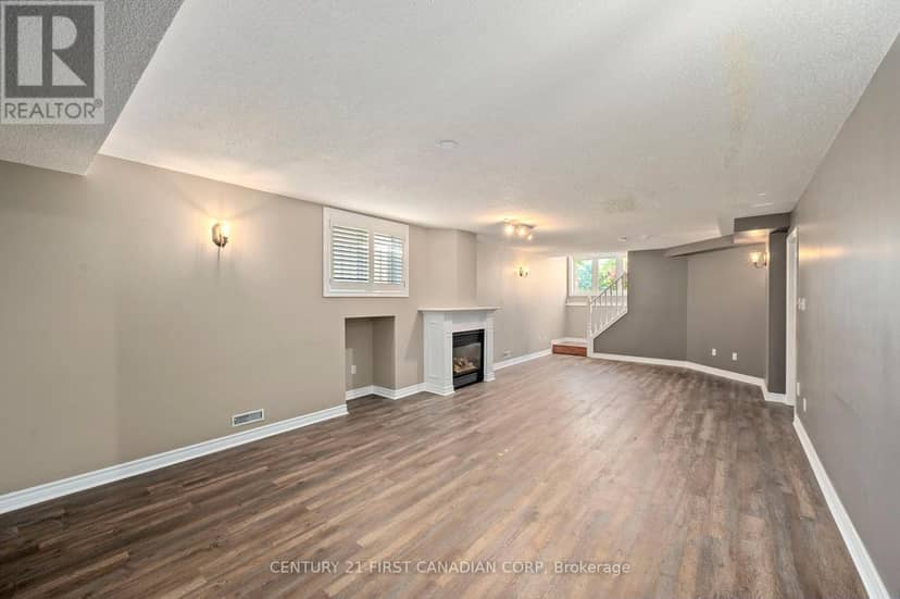 1638 Marconi Boulevard — photo 16 of 34