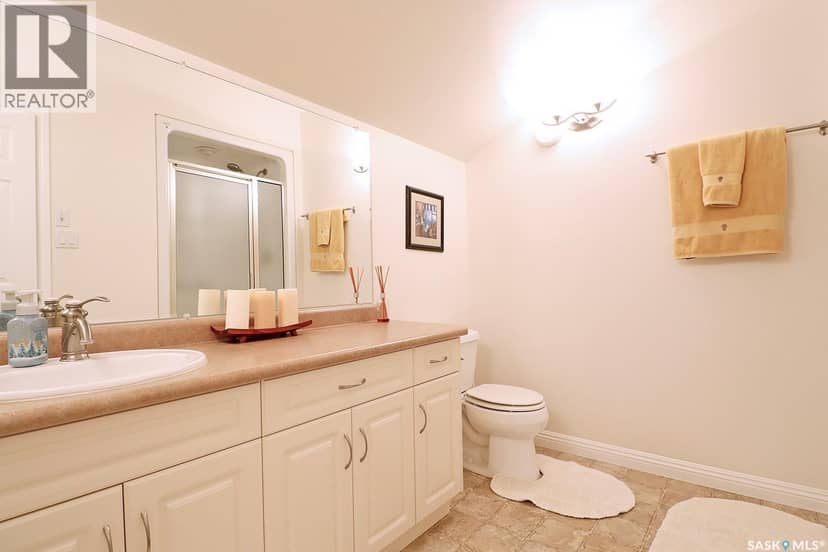 305 Jubilee DRIVE — photo 24 of 40