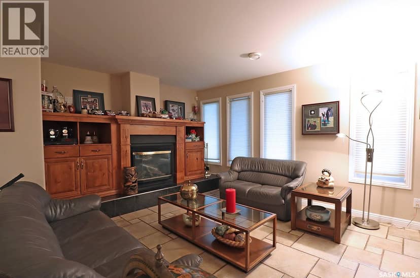 305 Jubilee DRIVE — photo 35 of 40