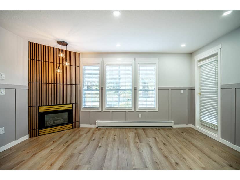 211 1450 MERKLIN STREET, White Rock, photo 3