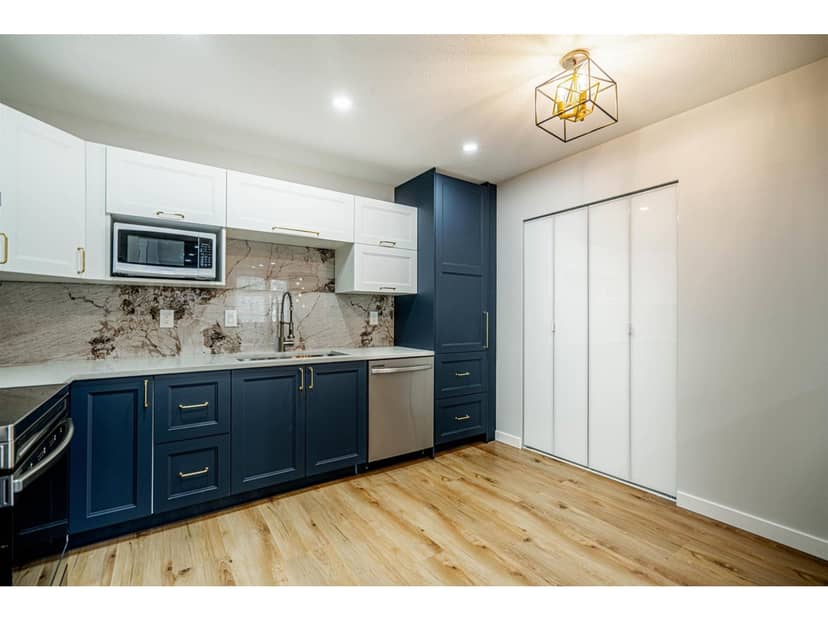 211 1450 MERKLIN STREET, White Rock, photo 7