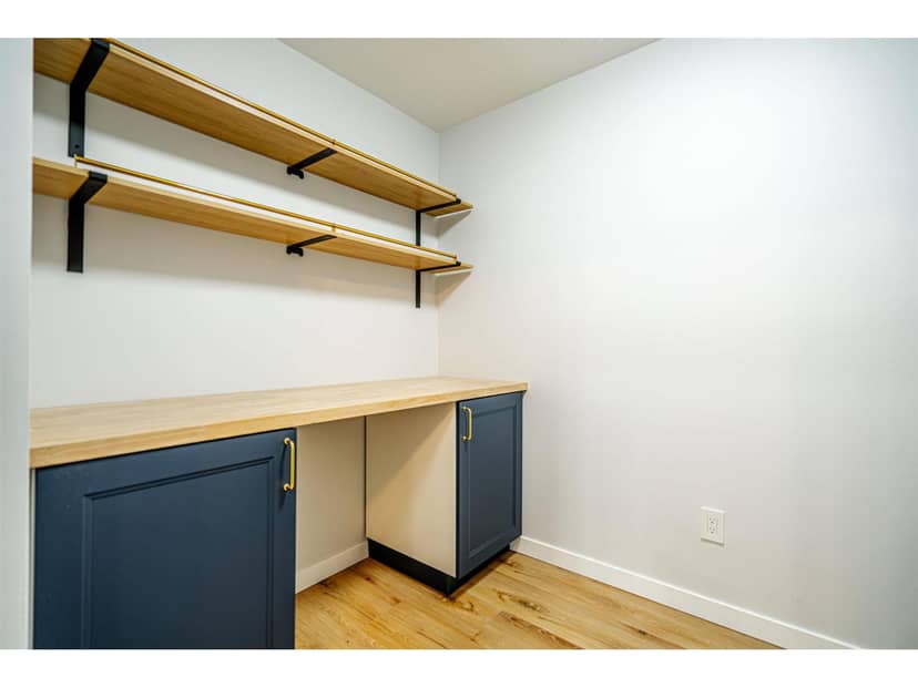 211 1450 MERKLIN STREET, White Rock, photo 8