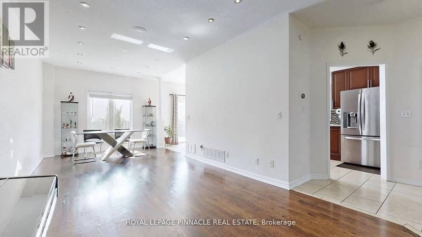 7254 Dime Crescent — photo 7 of 40