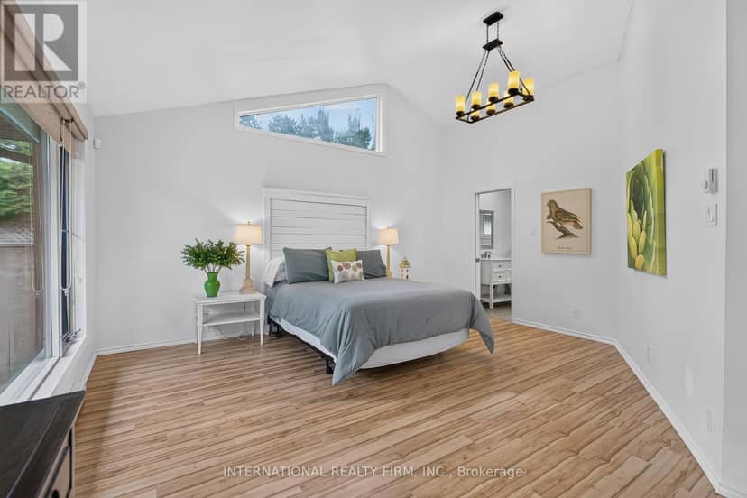 2032 Lakeshore Drive — photo 15 of 40