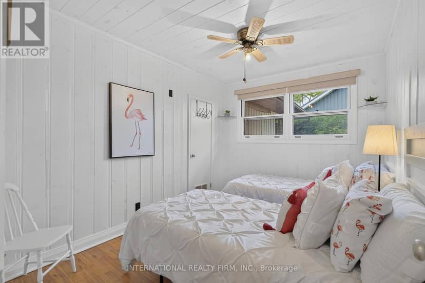 2032 Lakeshore Drive — photo 19 of 40