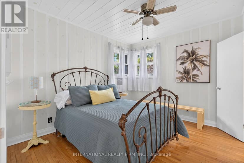 2032 Lakeshore Drive — photo 20 of 40