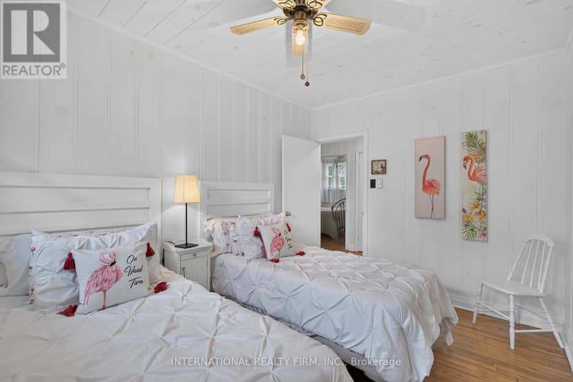 2032 Lakeshore Drive — photo 24 of 40