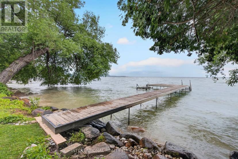 2032 Lakeshore Drive — photo 29 of 40