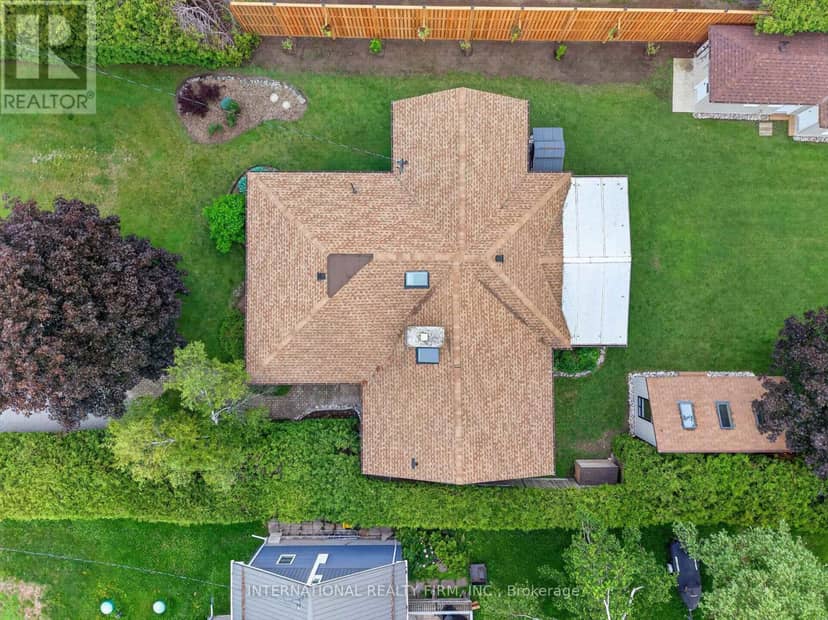 2032 Lakeshore Drive — photo 38 of 40