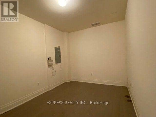 302 - 51 York Mills Road — photo 24 of 27