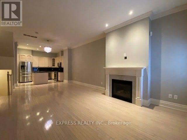 302 - 51 York Mills Road, Toronto, photo 3