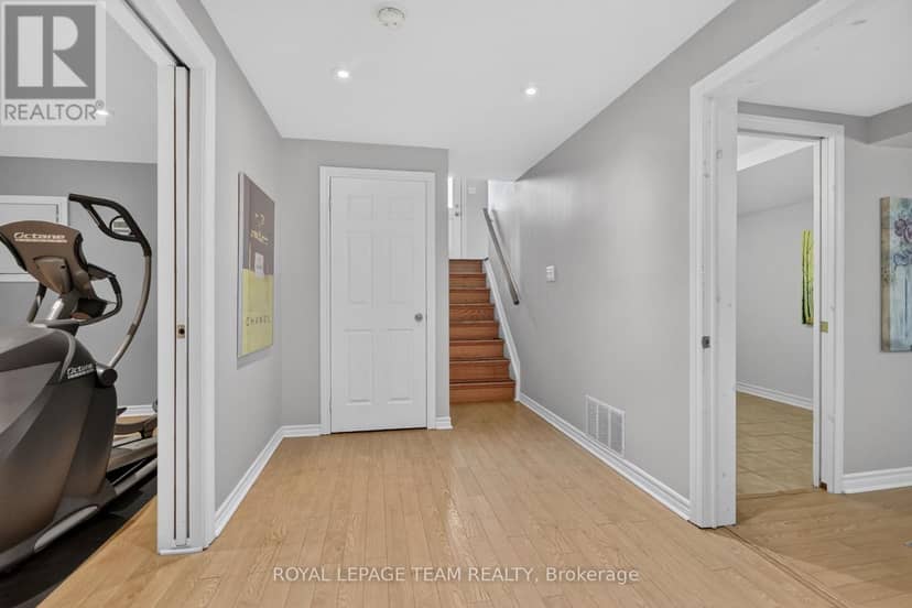 148 Charlotte Street — photo 29 of 40