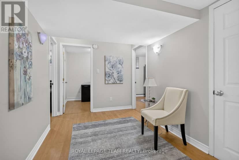 148 Charlotte Street — photo 31 of 40