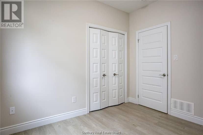 1509 Montrose — photo 18 of 28