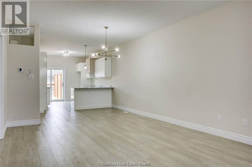 1509 Montrose — photo 2 of 28