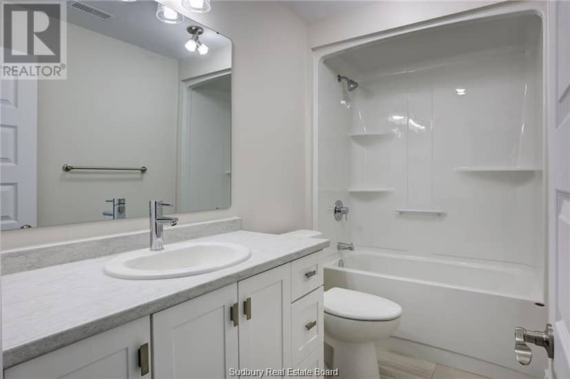 1509 Montrose — photo 24 of 28