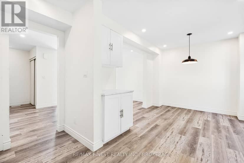 347 Kingsdale Avenue — photo 14 of 33