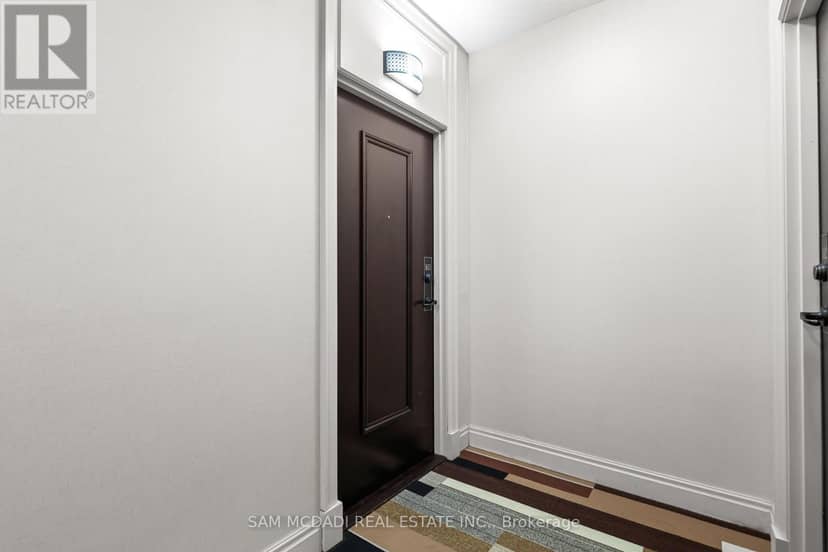 1611 - 385 Prince Of Wales Drive — photo 2 of 23