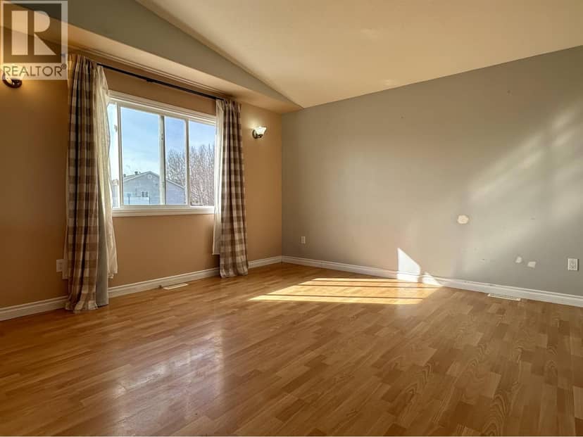 4405 HERITAGE CRESCENT, Fort Nelson, photo 5