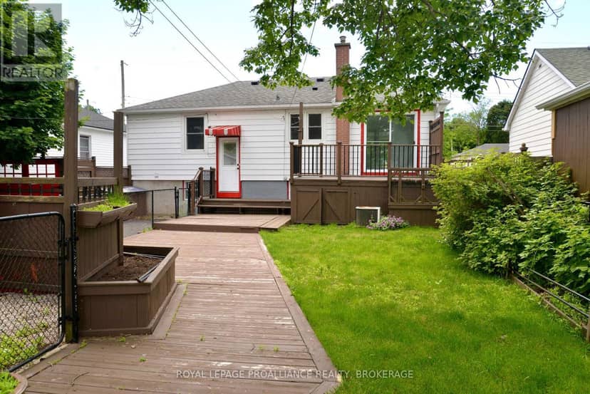 775 Alfred Crescent — photo 24 of 28
