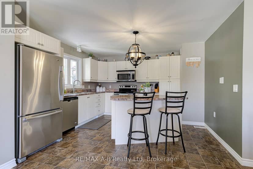 12 Kellestine Drive — photo 15 of 37