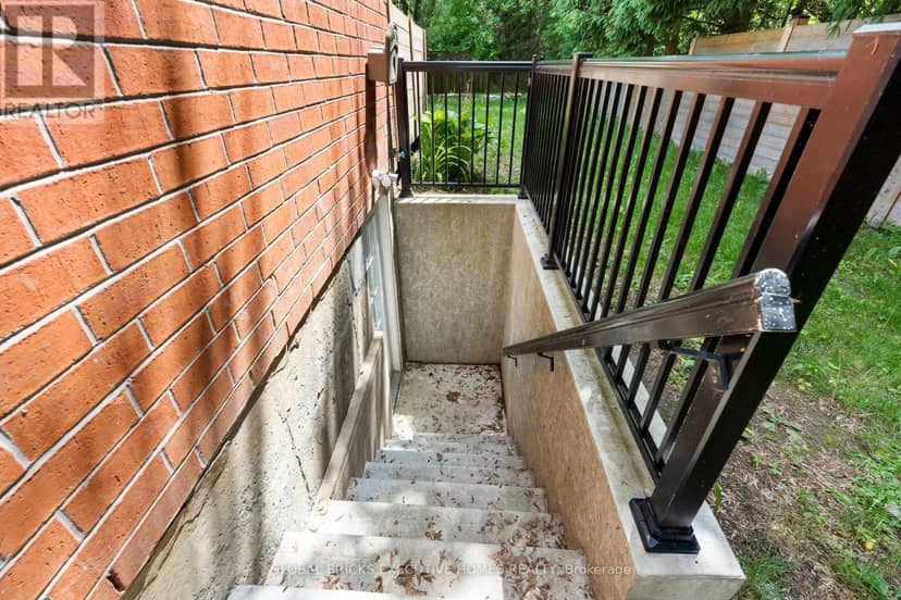 125 Andrew Street — photo 23 of 29