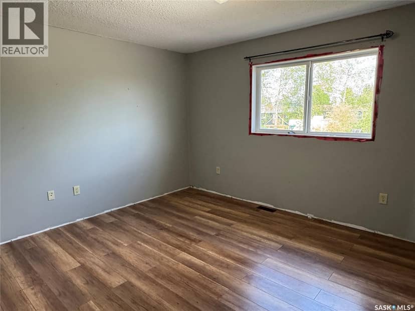 210 Bouvier CRESCENT — photo 12 of 40