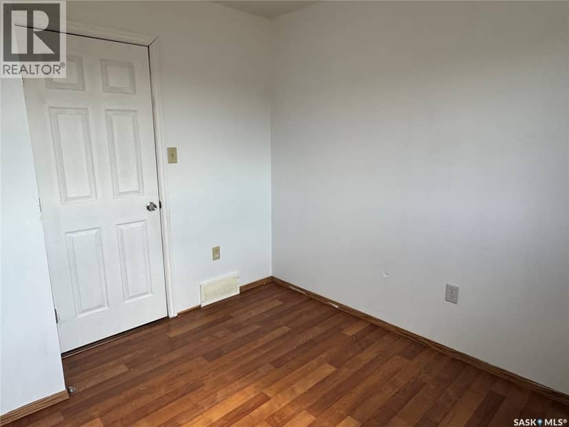 210 Bouvier CRESCENT — photo 15 of 40