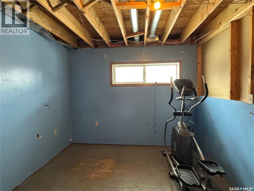 210 Bouvier CRESCENT — photo 35 of 40