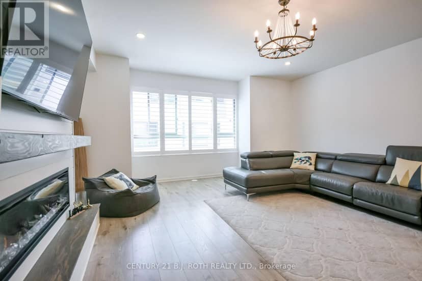 64 - 369 Essa Road — photo 1 of 32