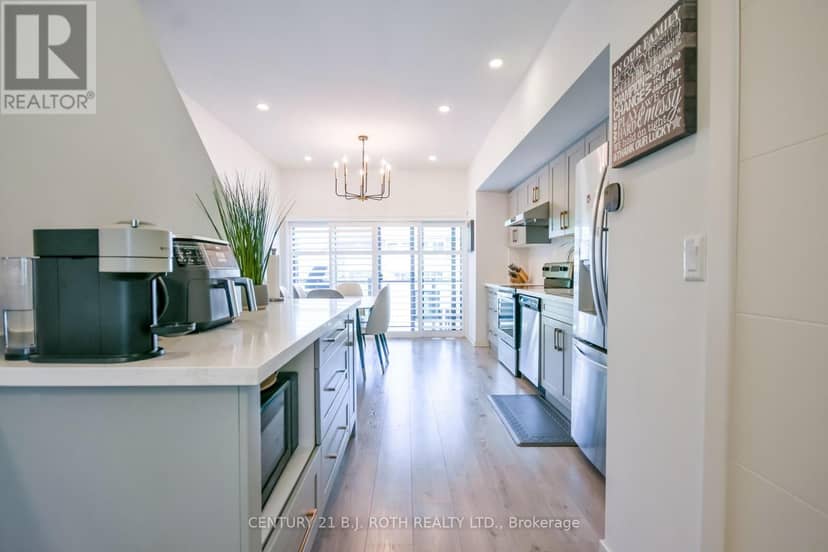 64 - 369 Essa Road — photo 10 of 32