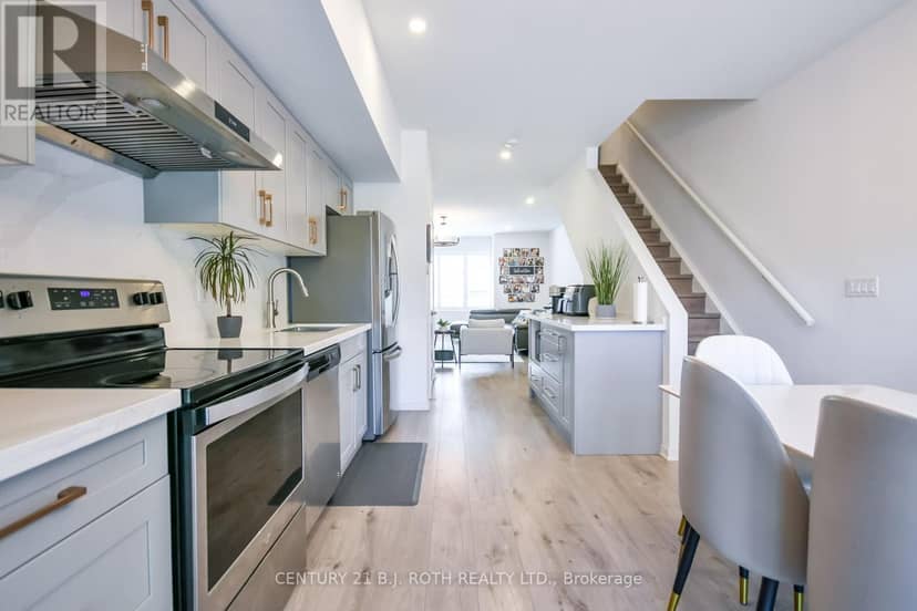 64 - 369 Essa Road — photo 13 of 32