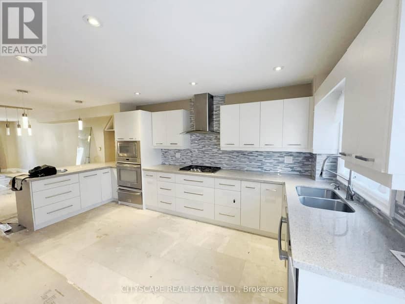 817 Cosburn Avenue — photo 12 of 40