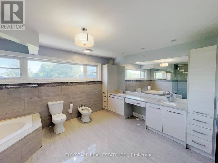 817 Cosburn Avenue — photo 33 of 40