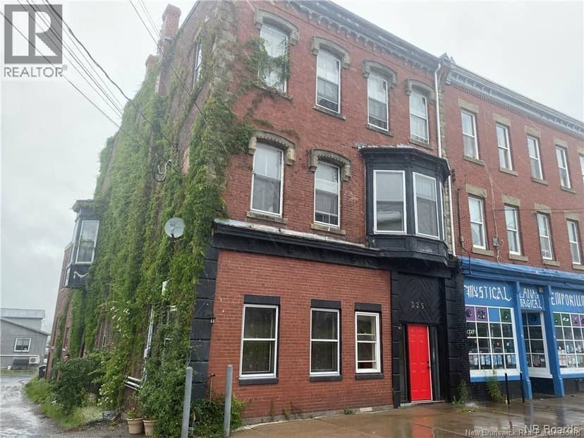 325 Main Street — photo 1 of 25