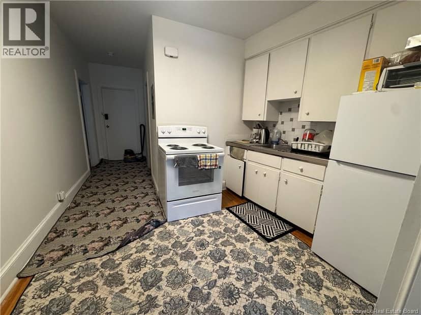 325 Main Street — photo 7 of 25