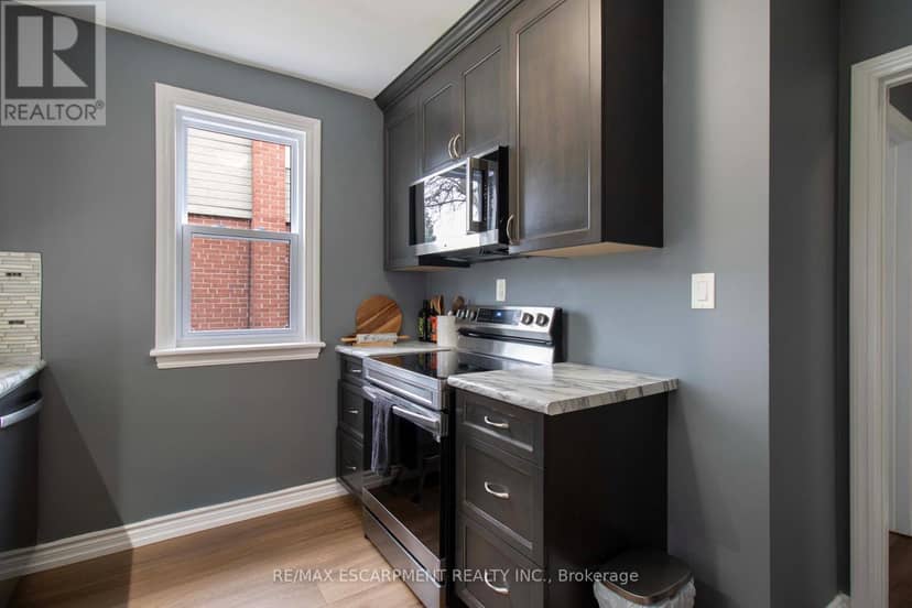 149 East 34th Street — photo 10 of 39