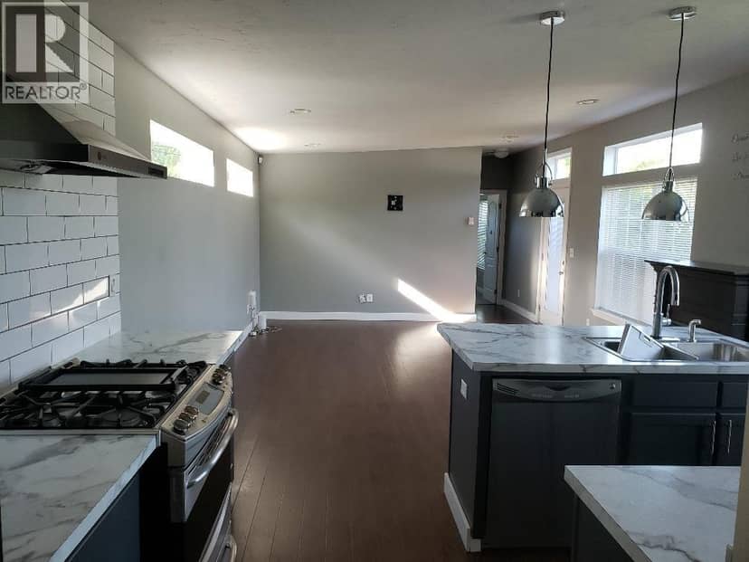 3886 MULLER AVENUE, Terrace, photo 5