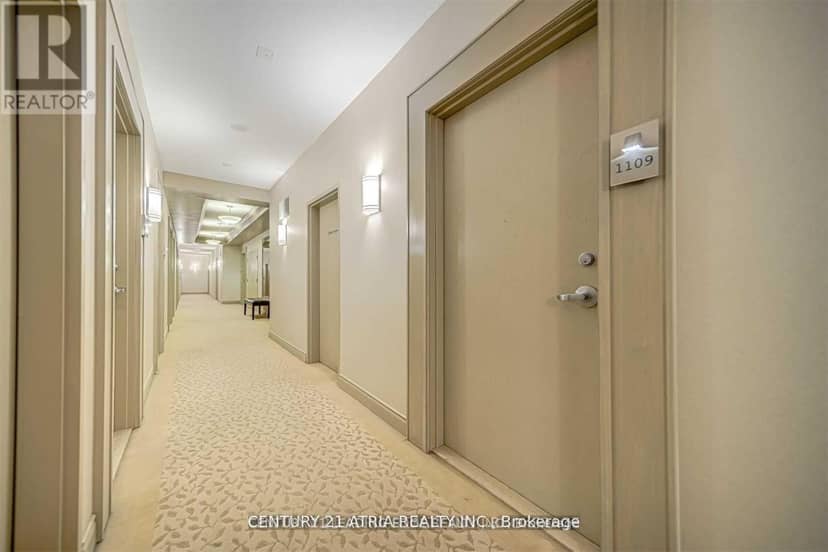 1109 - 18 Holmes Avenue — photo 16 of 20