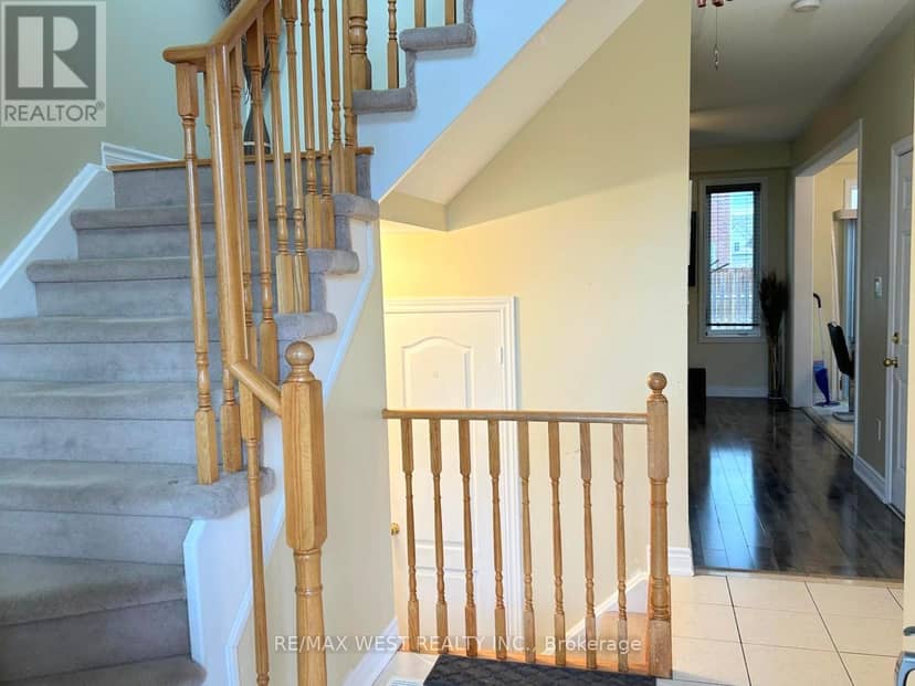 52 Legion Way — photo 11 of 21