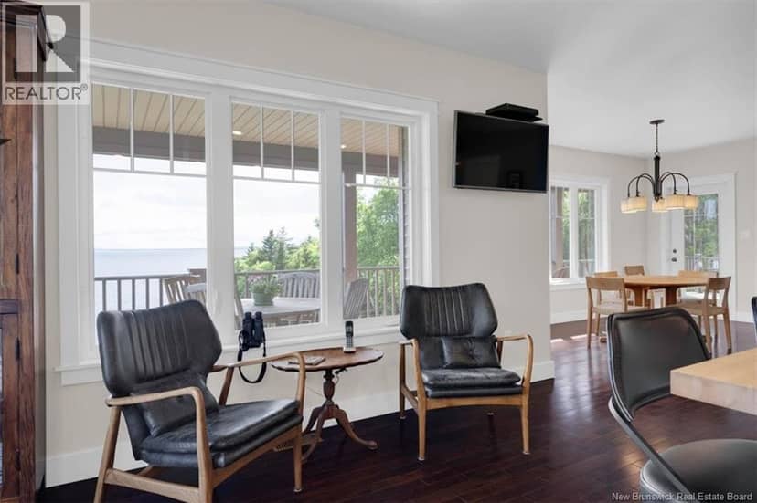540 Shore Road — photo 12 of 40
