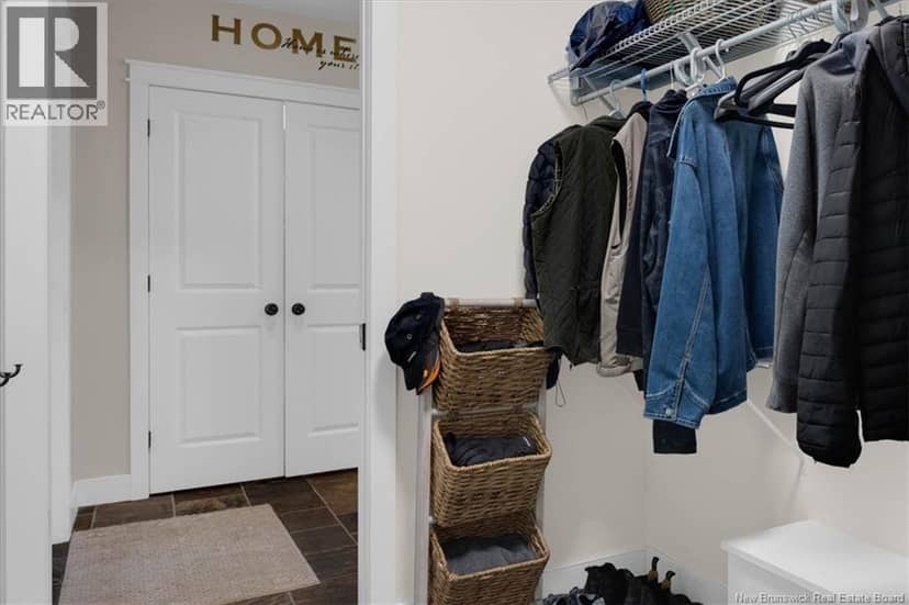 540 Shore Road — photo 32 of 40