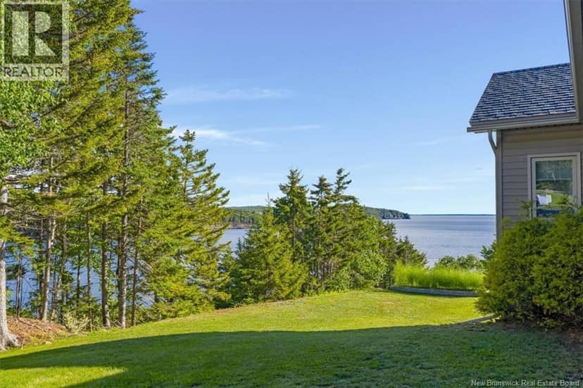 540 Shore Road — photo 37 of 40