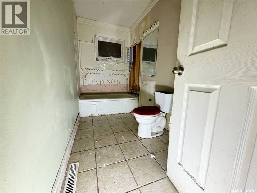 200 Otter STREET, Cut Knife, photo 5