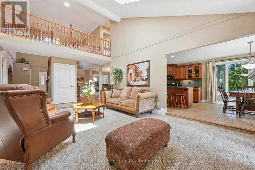 12 Ochs Drive, Puslinch, photo 8