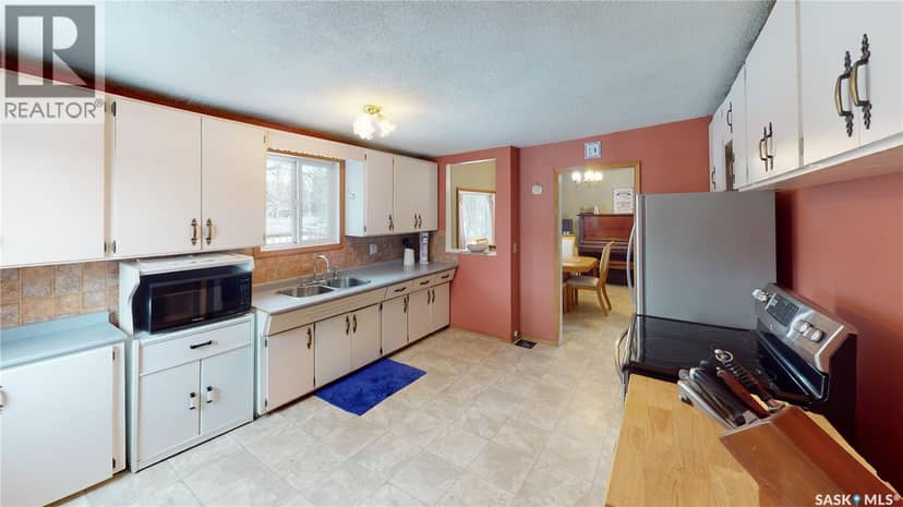 319 Carlyle STREET, Arcola, photo 6