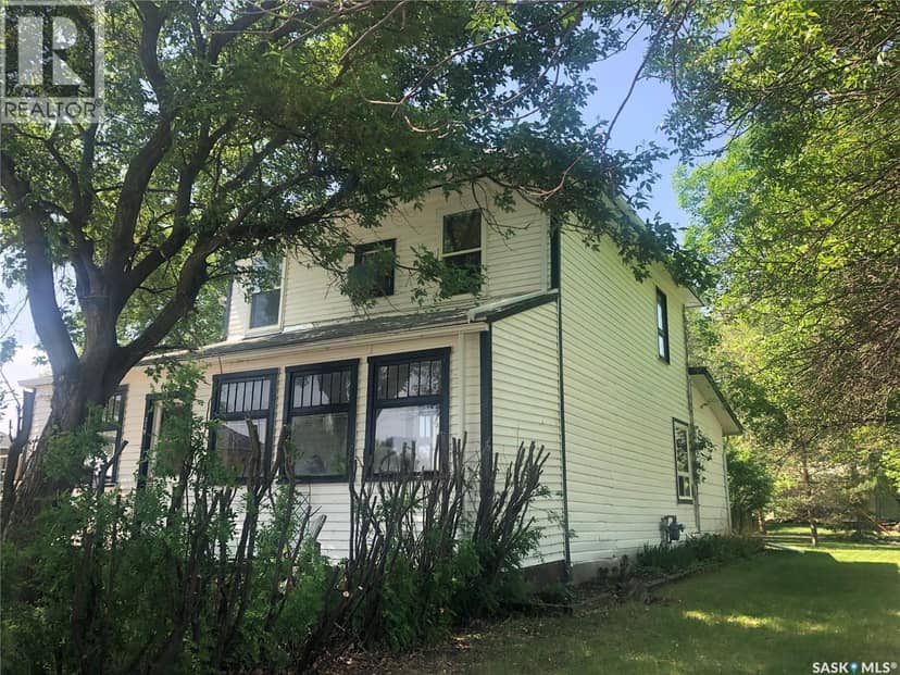 319 Carlyle STREET, Arcola, photo 2