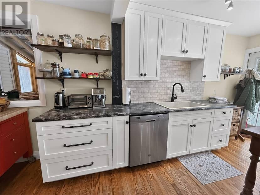 17 Phipps Street, Gore Bay, Manitoulin Island, photo 8